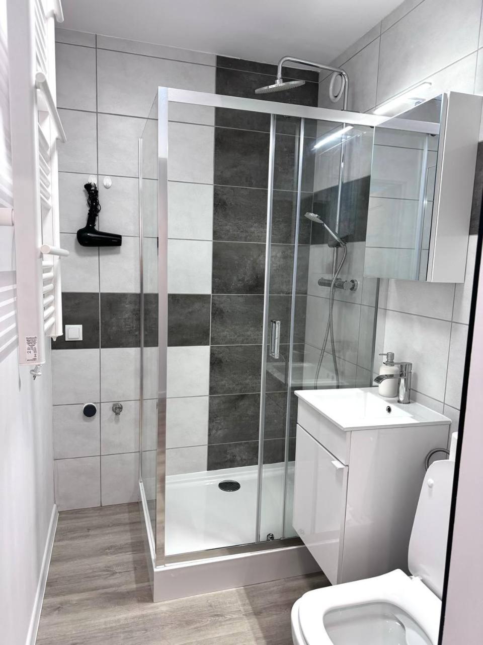 Quiet Apartment Near The Park, Metro, Centre, Wi-Fi - By Hik Apartments Varsóvia Exterior foto